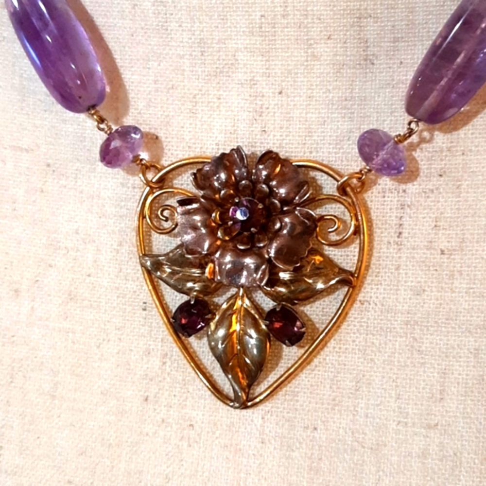 Beautiful 12k Gold Fill Sterling Silver Purple Gemstone Flower Pendant Necklace